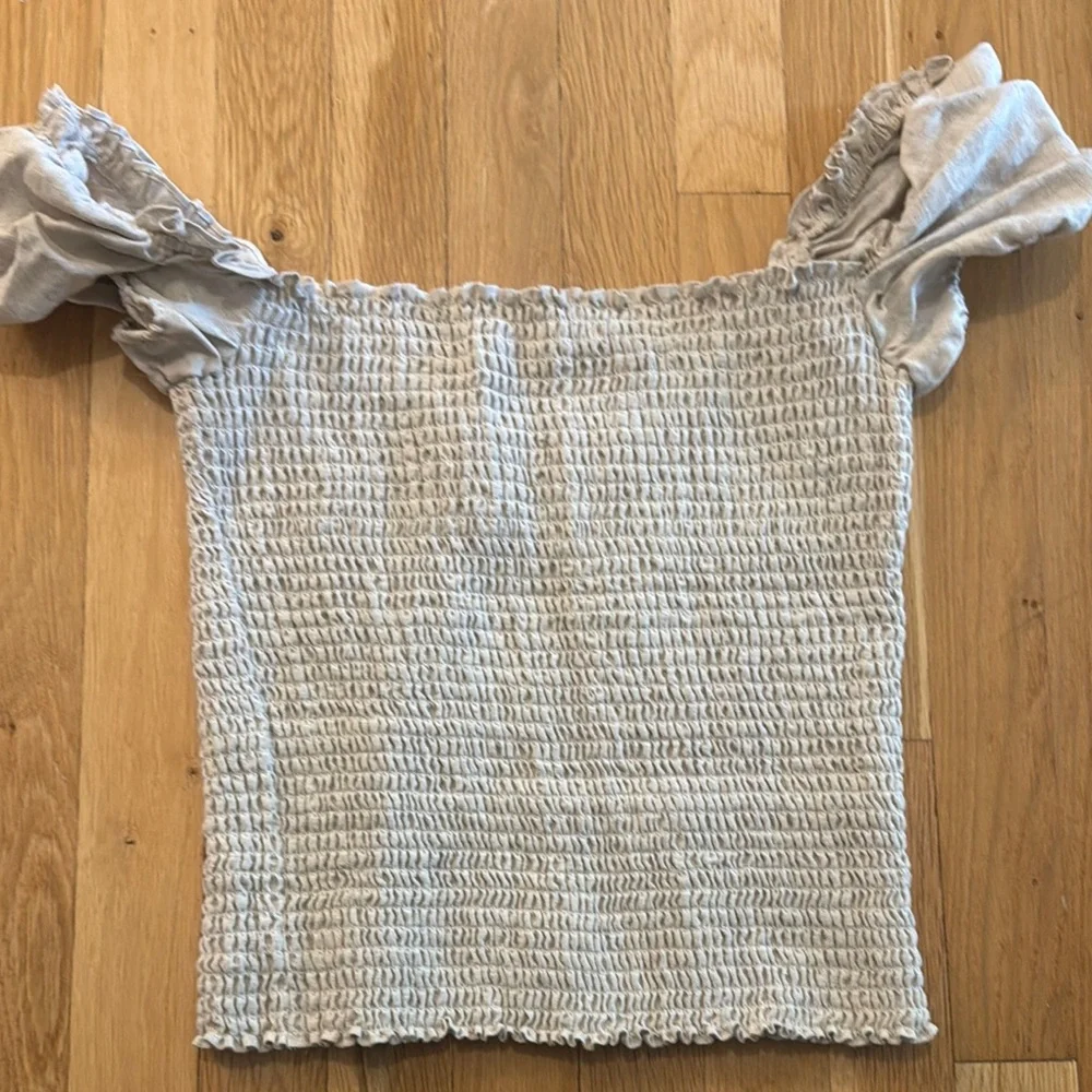 Reformation off-shoulder top - Picture 3 of 3